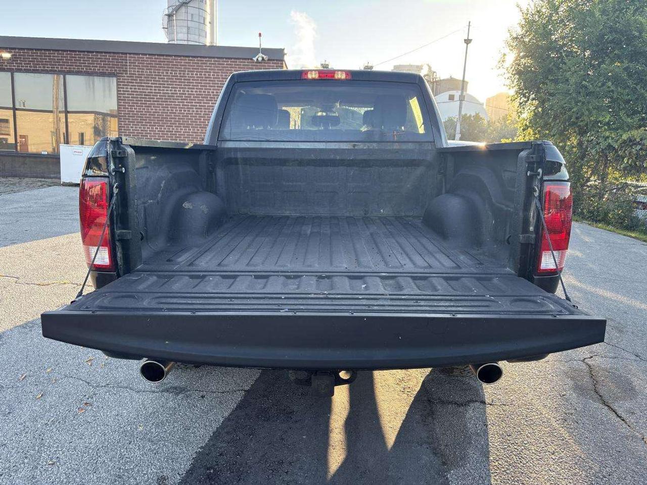 2021 RAM 1500 Express 5.7L V8 Photo