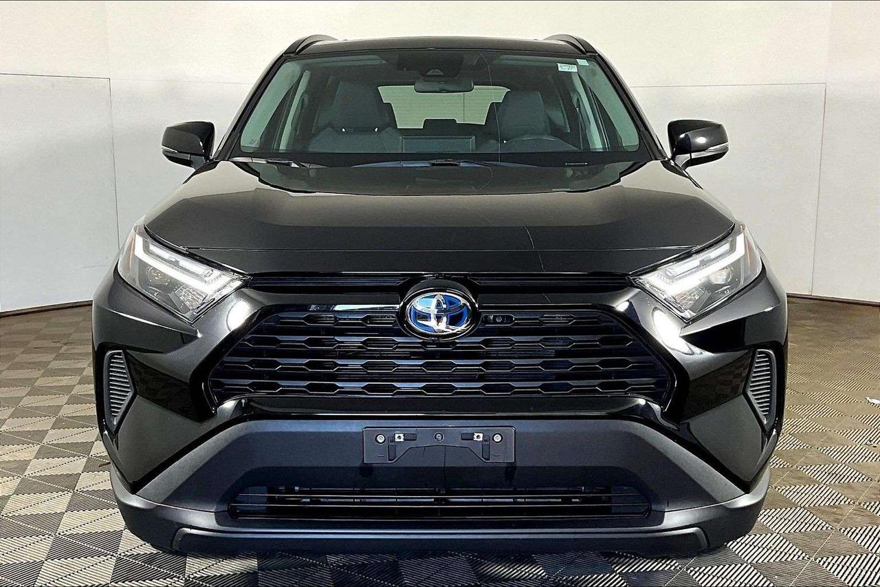 2024 Toyota RAV4 Hybrid XLE AWD Photo