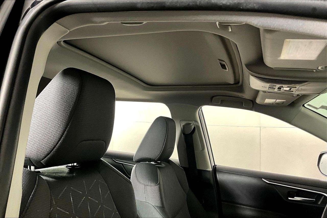 2024 Toyota RAV4 Hybrid XLE AWD Photo