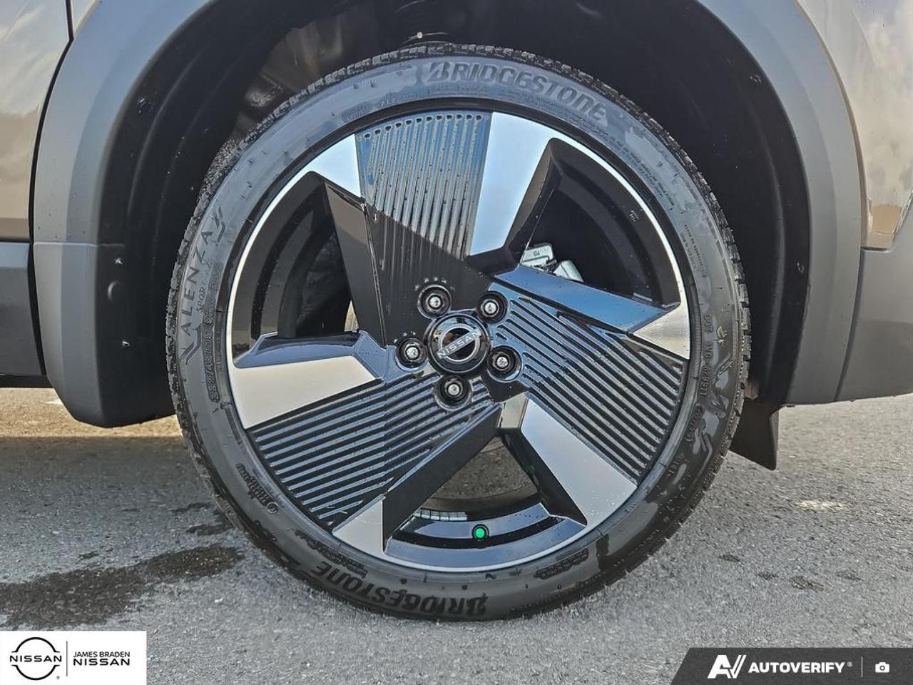 2027 Nissan Kicks SR Premium AWD Photo