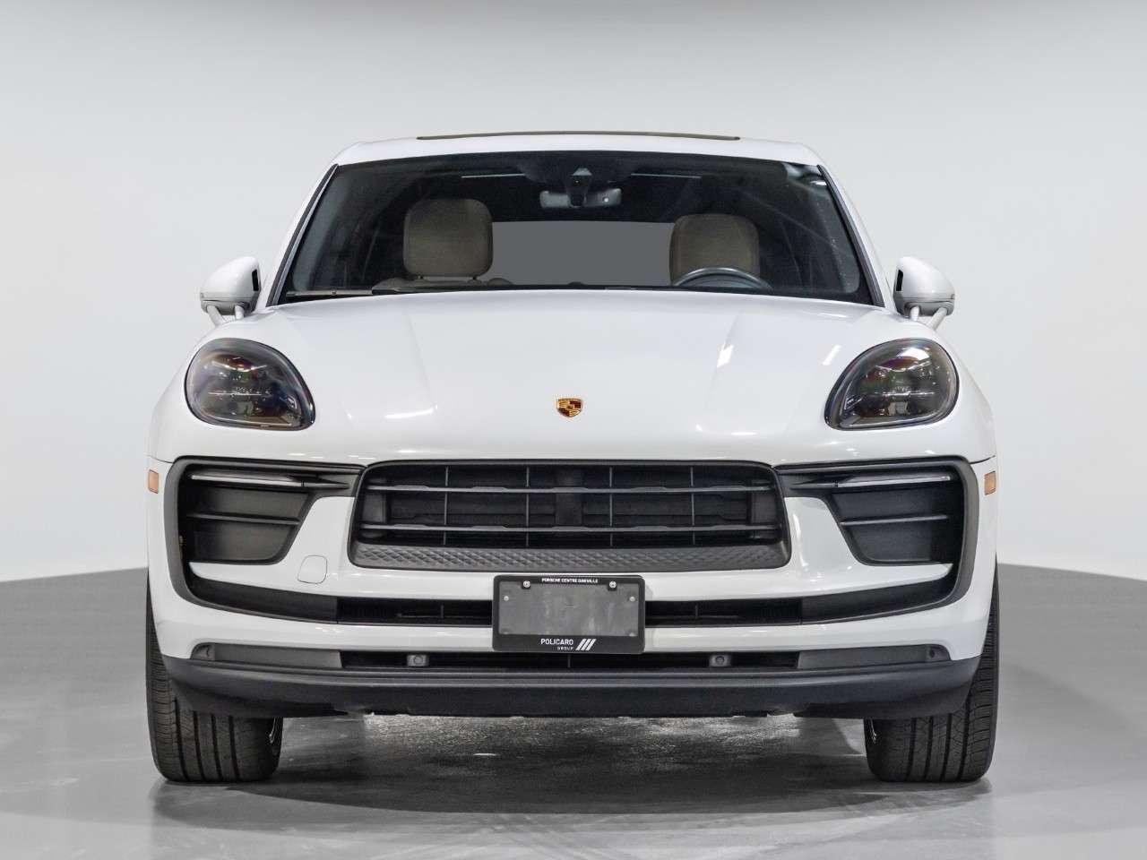 2023 Porsche Macan Macan Photo