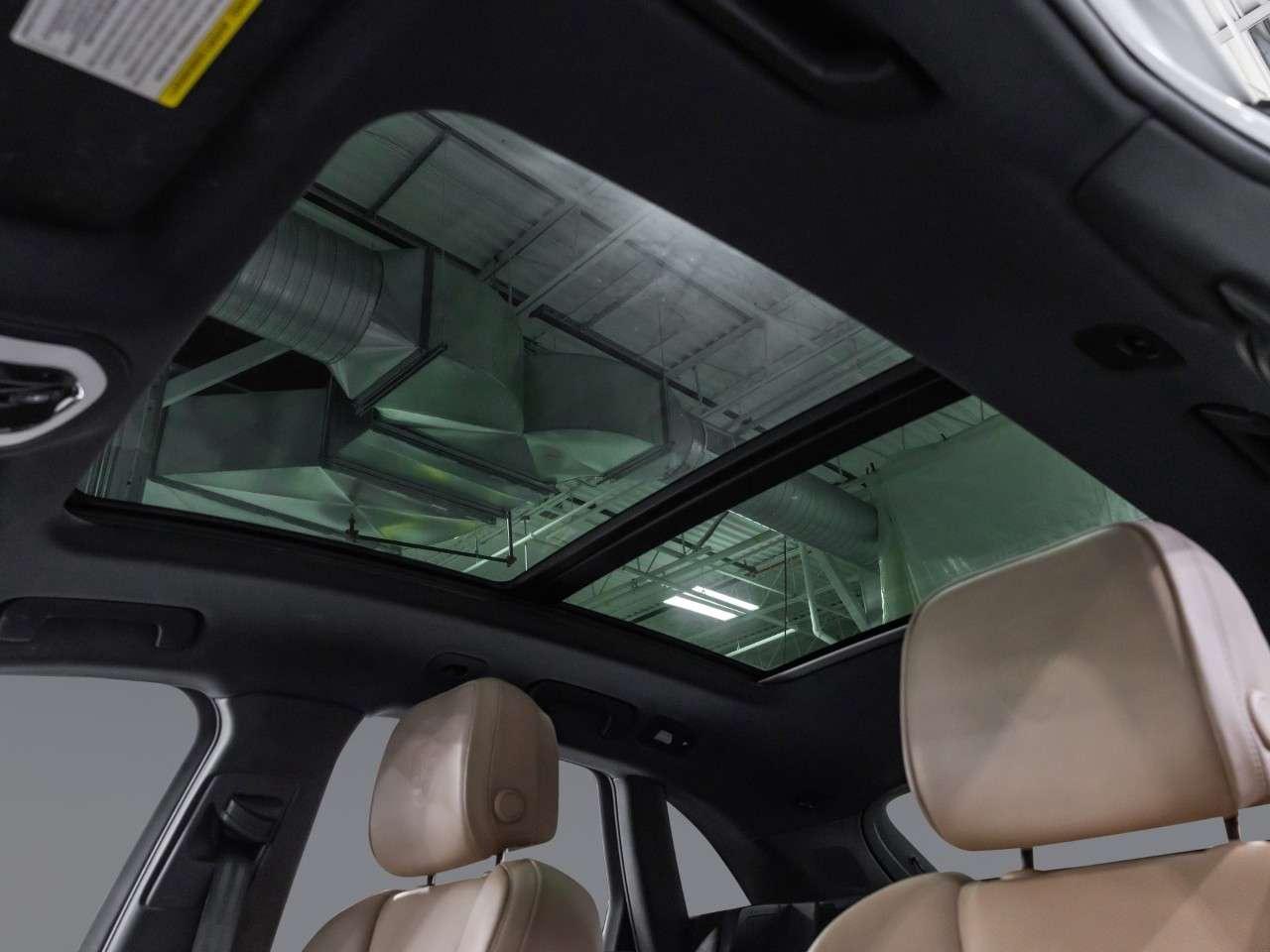 2023 Porsche Macan Macan Photo
