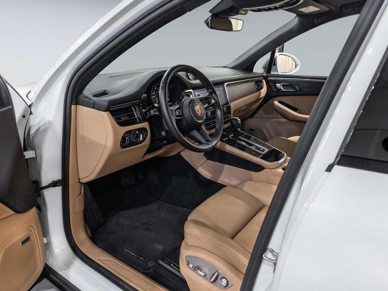 2023 Porsche Macan Macan Photo