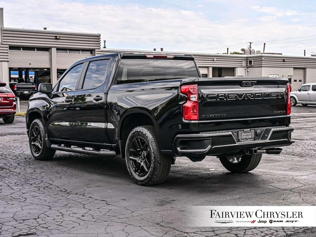 2026 Chevrolet Silverado 1500 Crew Cab Short Box 4-Wheel Drive Custom BLACKOUT PKG   REMOTE START   TOW PKG   ALL TERAIN TIRES   CARPLAY Photo