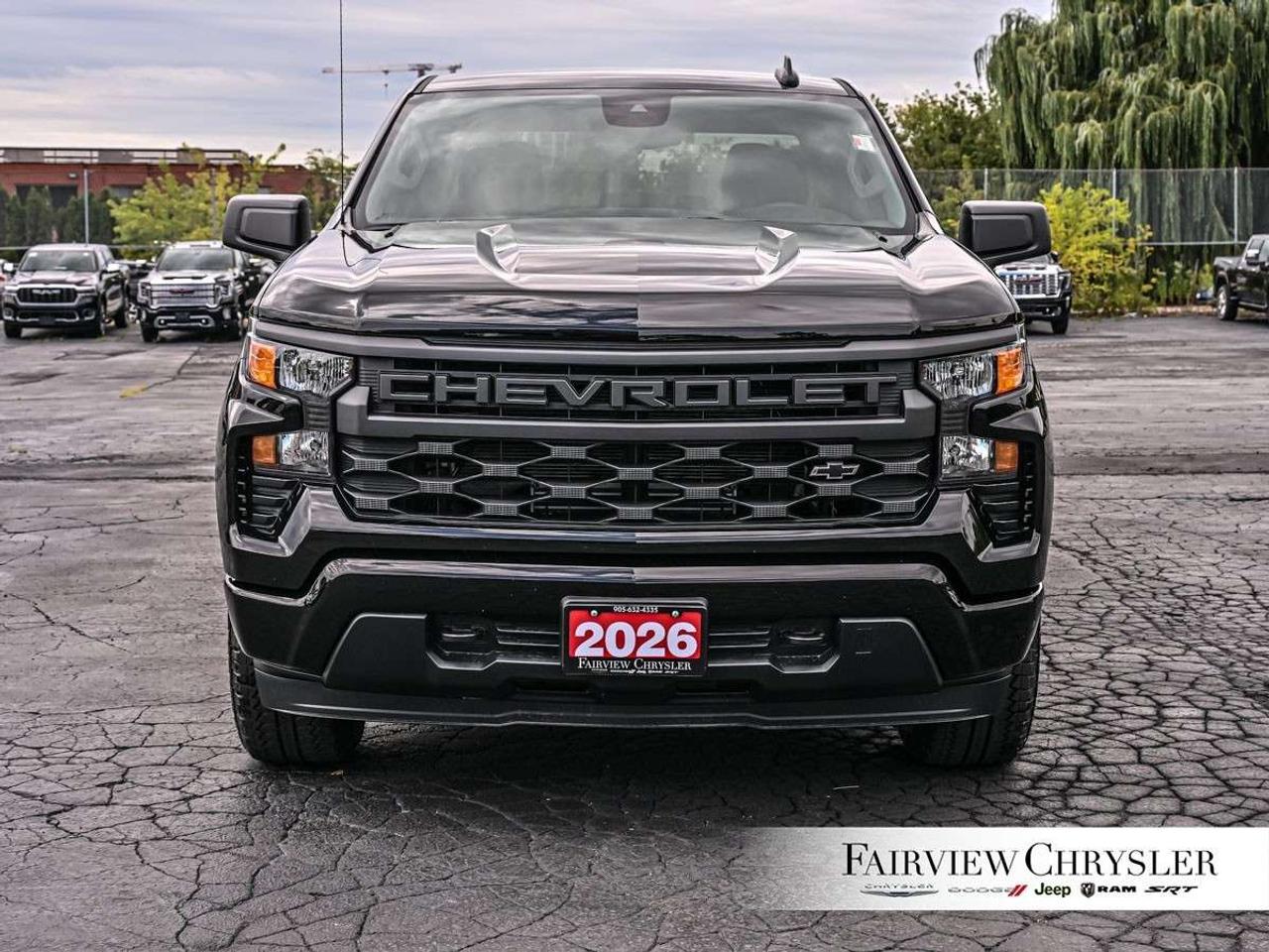 2026 Chevrolet Silverado 1500 Crew Cab Short Box 4-Wheel Drive Custom BLACKOUT PKG   REMOTE START   TOW PKG   ALL TERAIN TIRES   CARPLAY Photo5