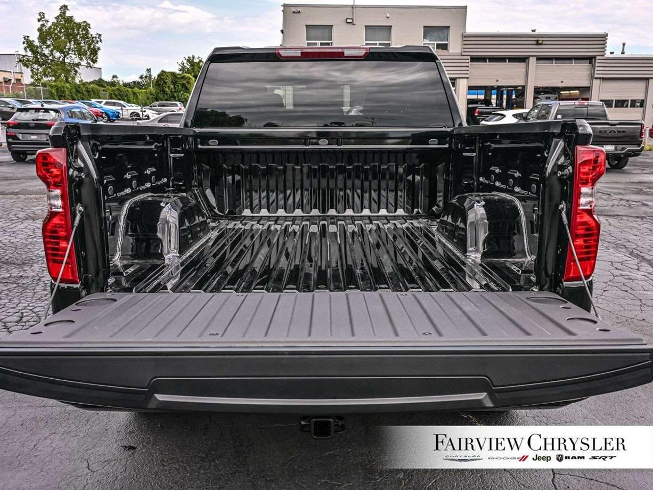 2026 Chevrolet Silverado 1500 Crew Cab Short Box 4-Wheel Drive Custom BLACKOUT PKG   REMOTE START   TOW PKG   ALL TERAIN TIRES   CARPLAY Photo