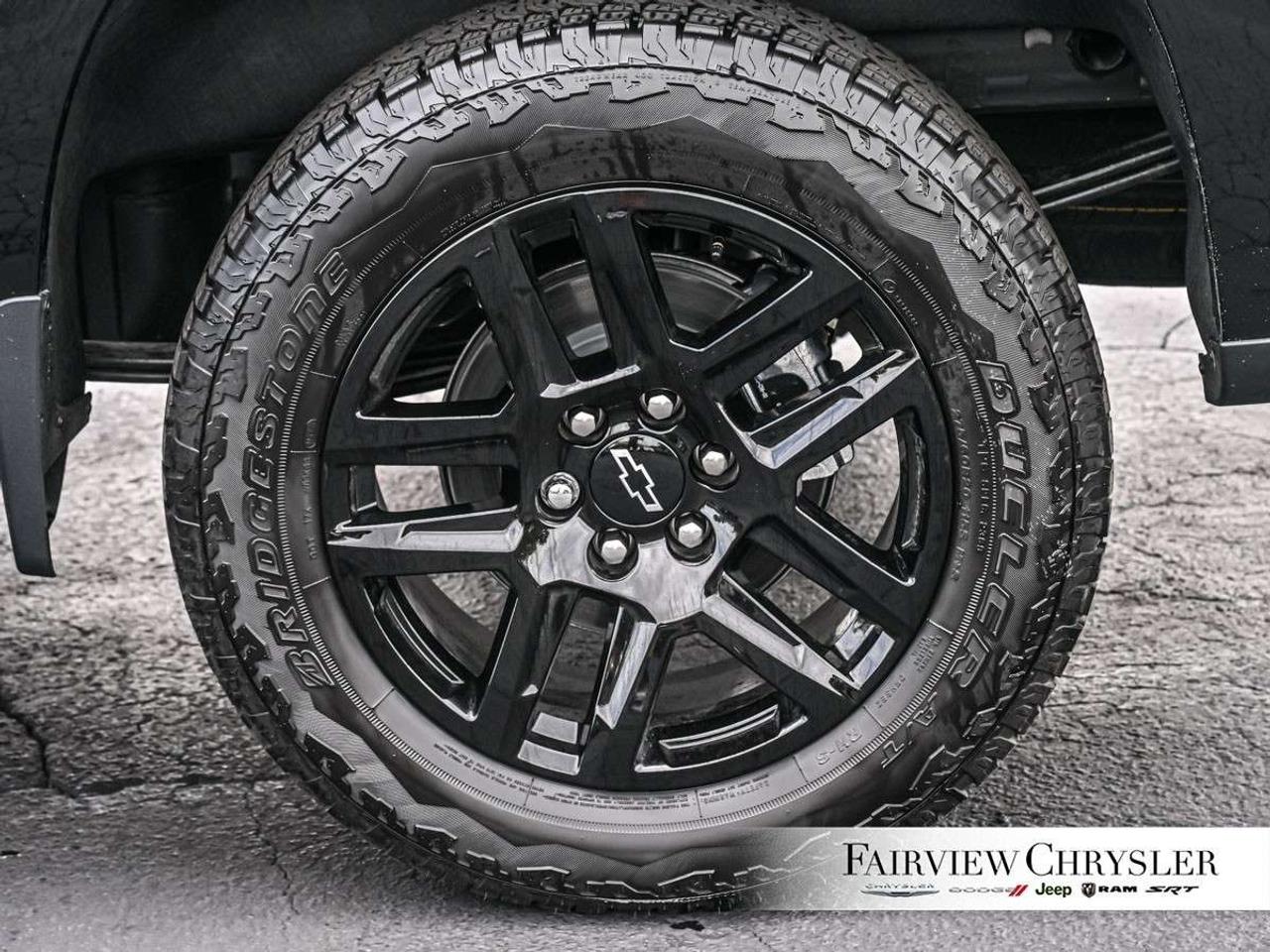 2026 Chevrolet Silverado 1500 Crew Cab Short Box 4-Wheel Drive Custom BLACKOUT PKG   REMOTE START   TOW PKG   ALL TERAIN TIRES   CARPLAY Photo