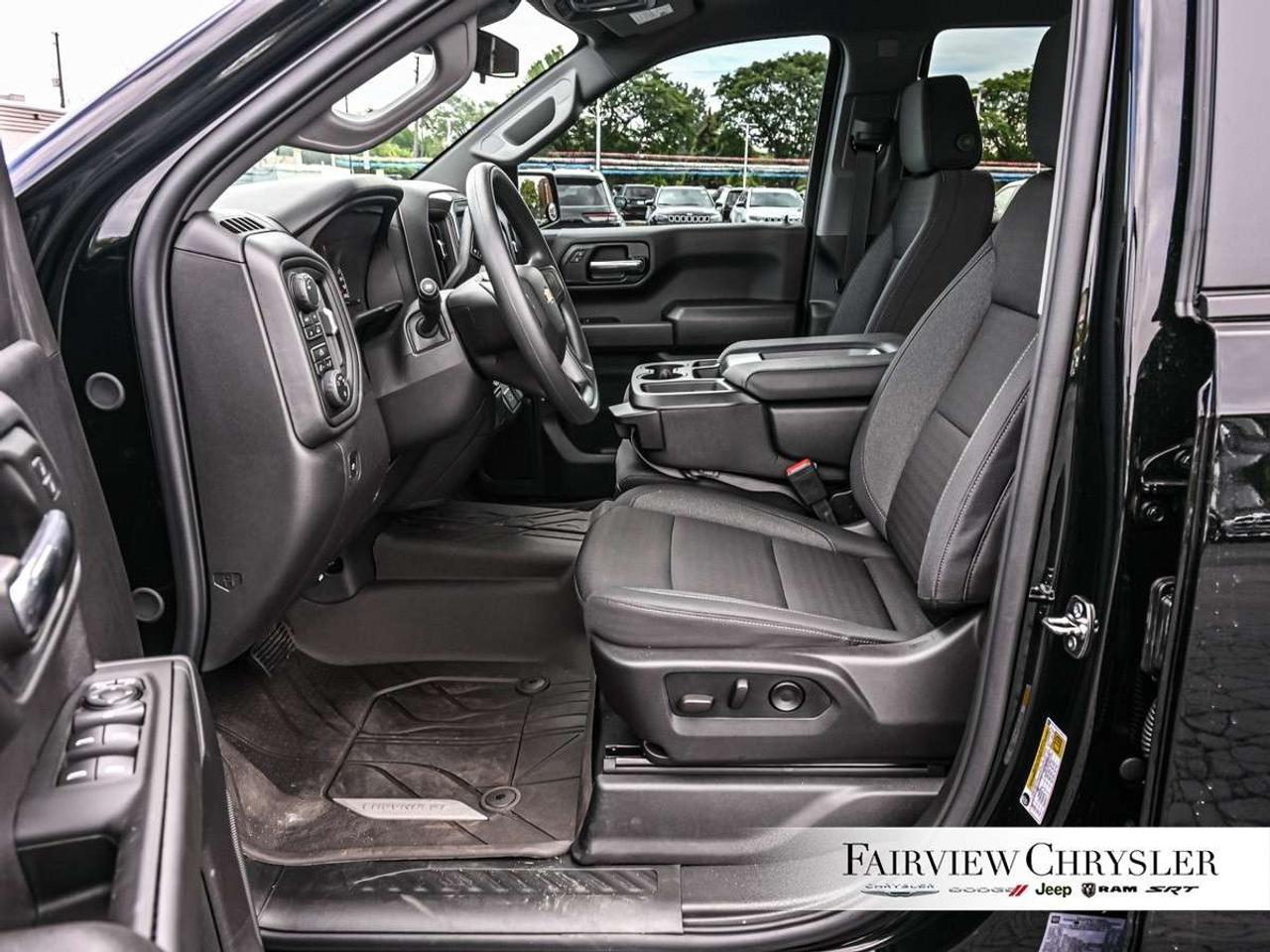 2026 Chevrolet Silverado 1500 Crew Cab Short Box 4-Wheel Drive Custom BLACKOUT PKG   REMOTE START   TOW PKG   ALL TERAIN TIRES   CARPLAY Photo