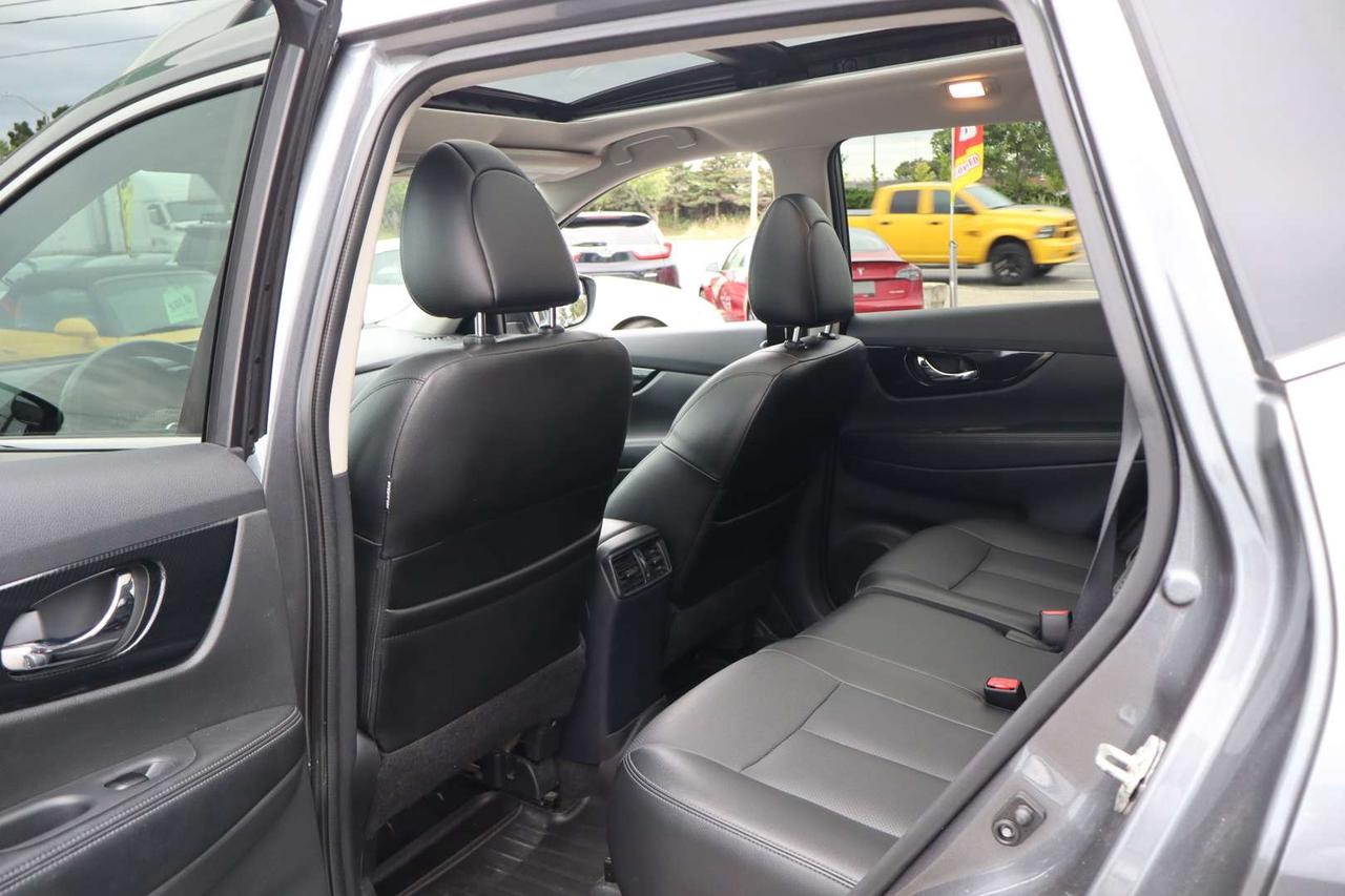 2017 Nissan Rogue SL AWD   ACCIDENT FREE   SAFETY CERTIFICATION INCLUDED Photo