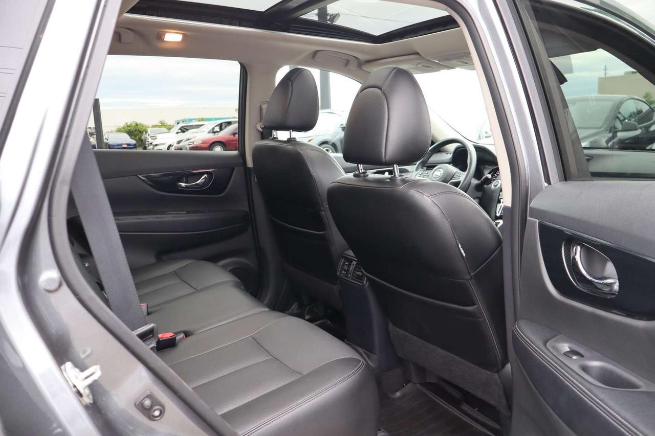 2017 Nissan Rogue SL AWD   ACCIDENT FREE   SAFETY CERTIFICATION INCLUDED Photo