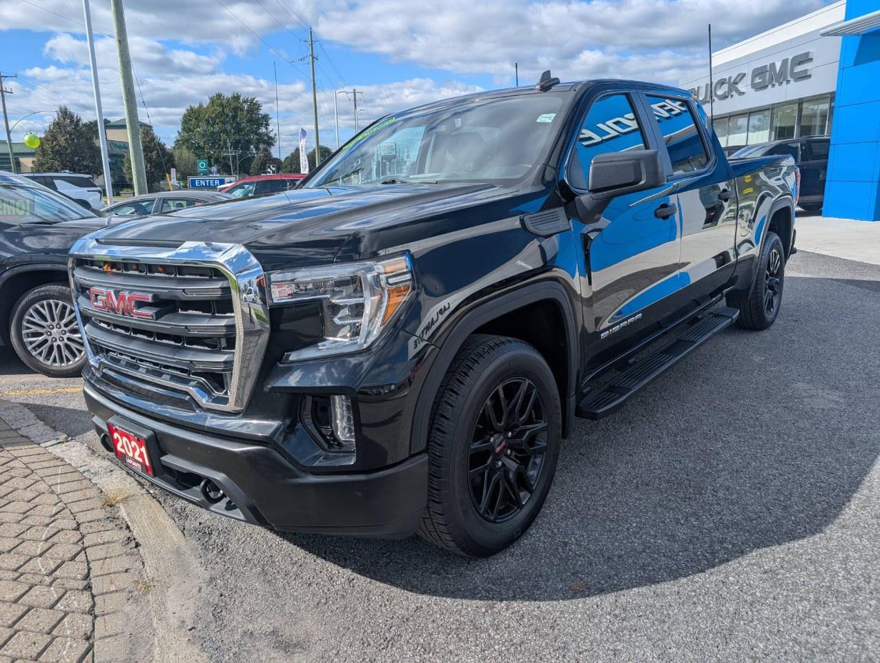2021 GMC Sierra 1500 Crew Cab Standard Box 4-Wheel Drive Photo