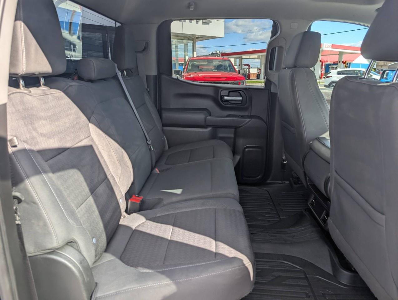 2021 GMC Sierra 1500 Crew Cab Standard Box 4-Wheel Drive Photo