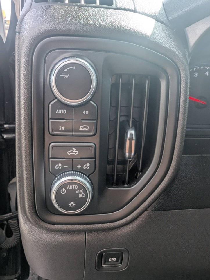 2021 GMC Sierra 1500 Crew Cab Standard Box 4-Wheel Drive Photo