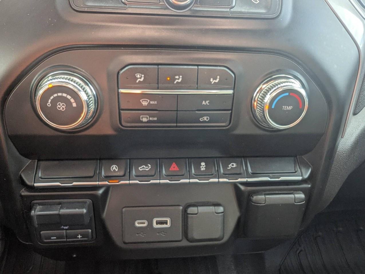 2021 GMC Sierra 1500 Crew Cab Standard Box 4-Wheel Drive Photo