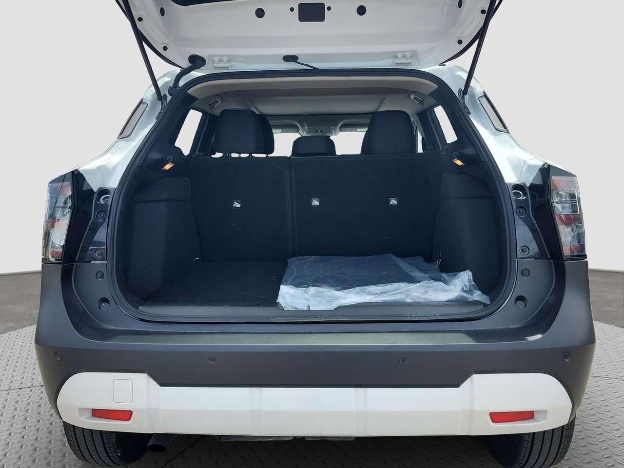 2026 Nissan Kicks SV Premium AWD DEMO SALE Photo