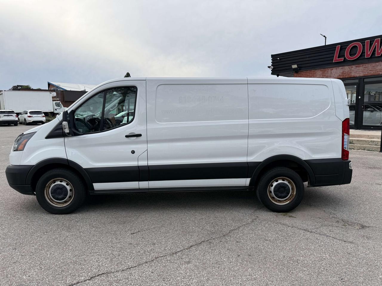 2019 Ford Transit Low Roof l T150 l RWD l 130" l Reverse Cam l V6 l Photo