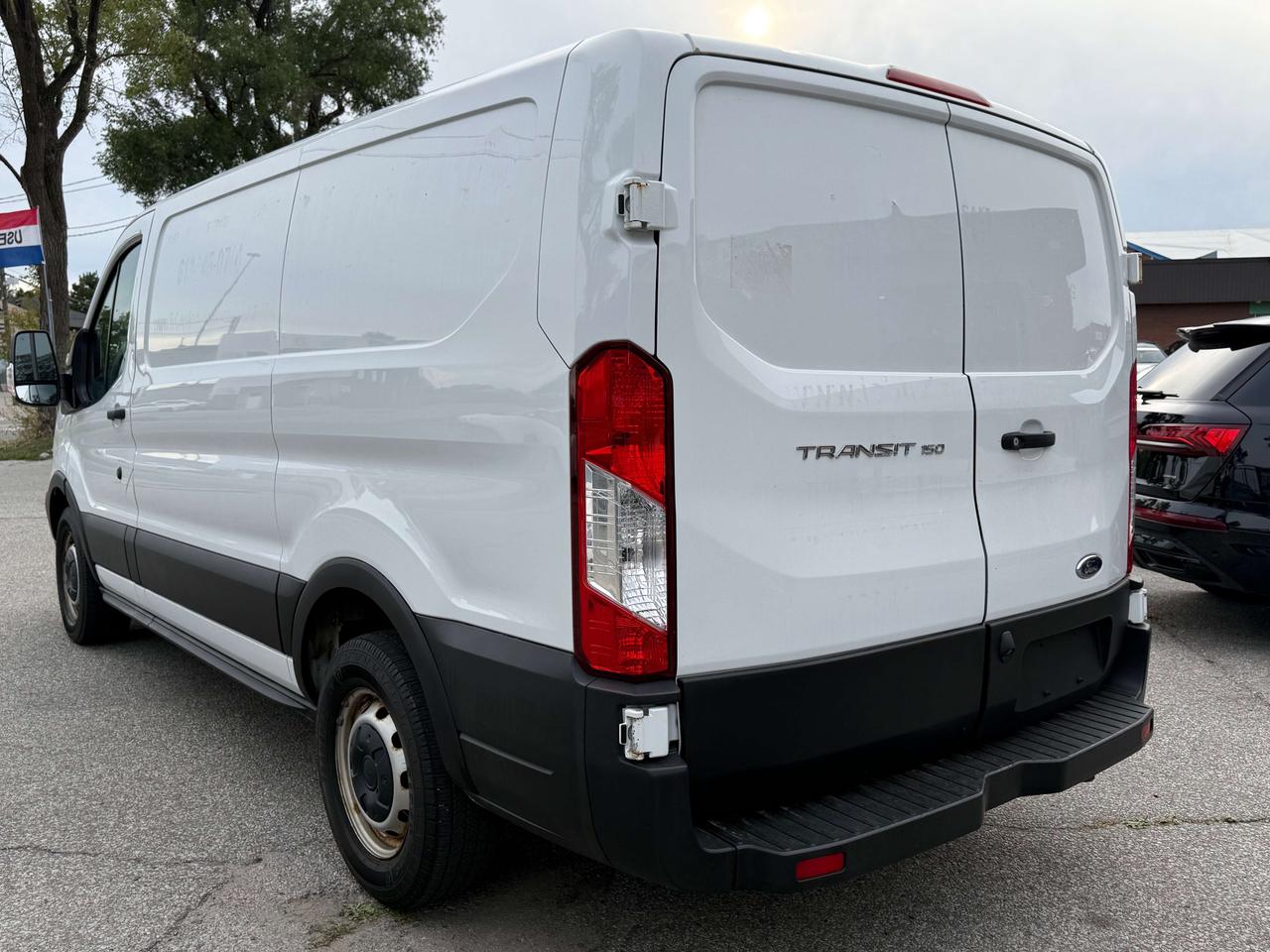 2019 Ford Transit Low Roof l T150 l RWD l 130" l Reverse Cam l V6 l Photo