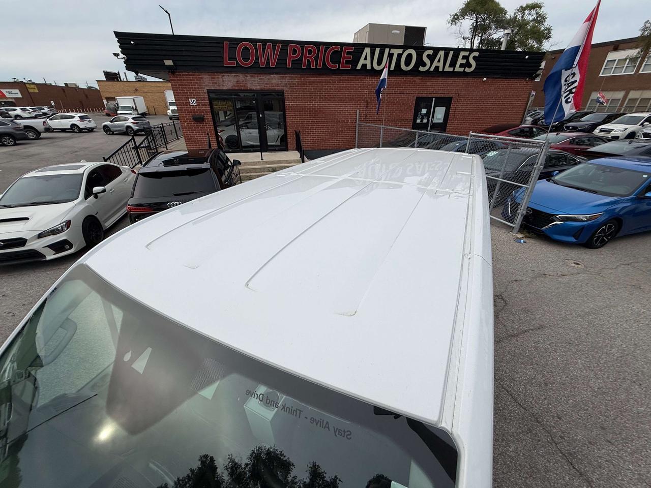 2019 Ford Transit Low Roof l T150 l RWD l 130" l Reverse Cam l V6 l Photo