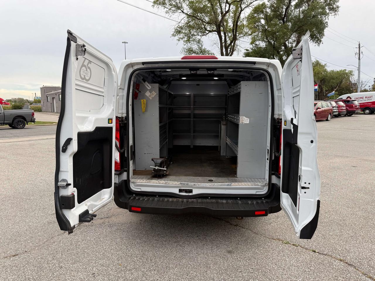 2019 Ford Transit Low Roof l T150 l RWD l 130" l Reverse Cam l V6 l Photo