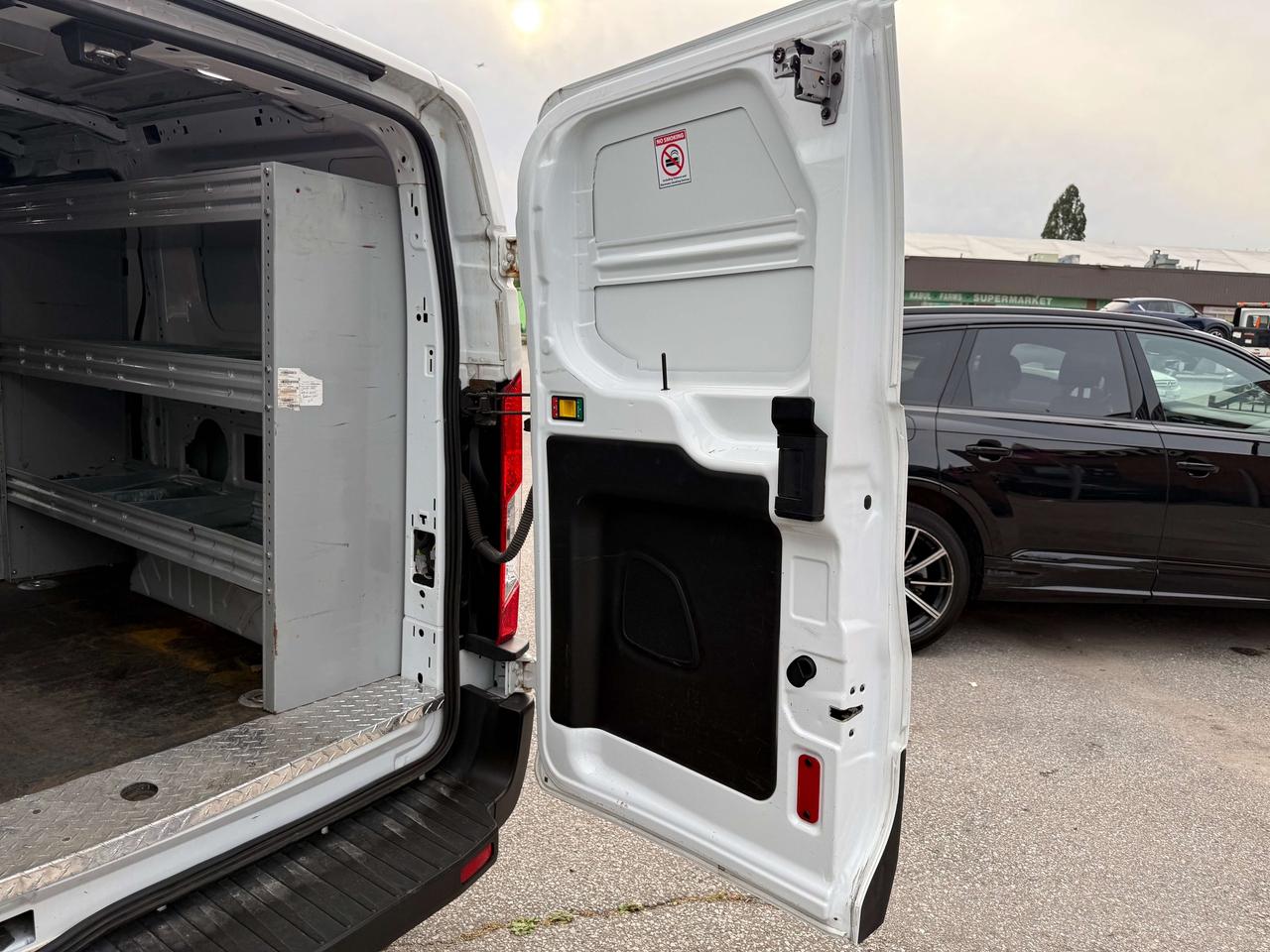 2019 Ford Transit Low Roof l T150 l RWD l 130" l Reverse Cam l V6 l Photo