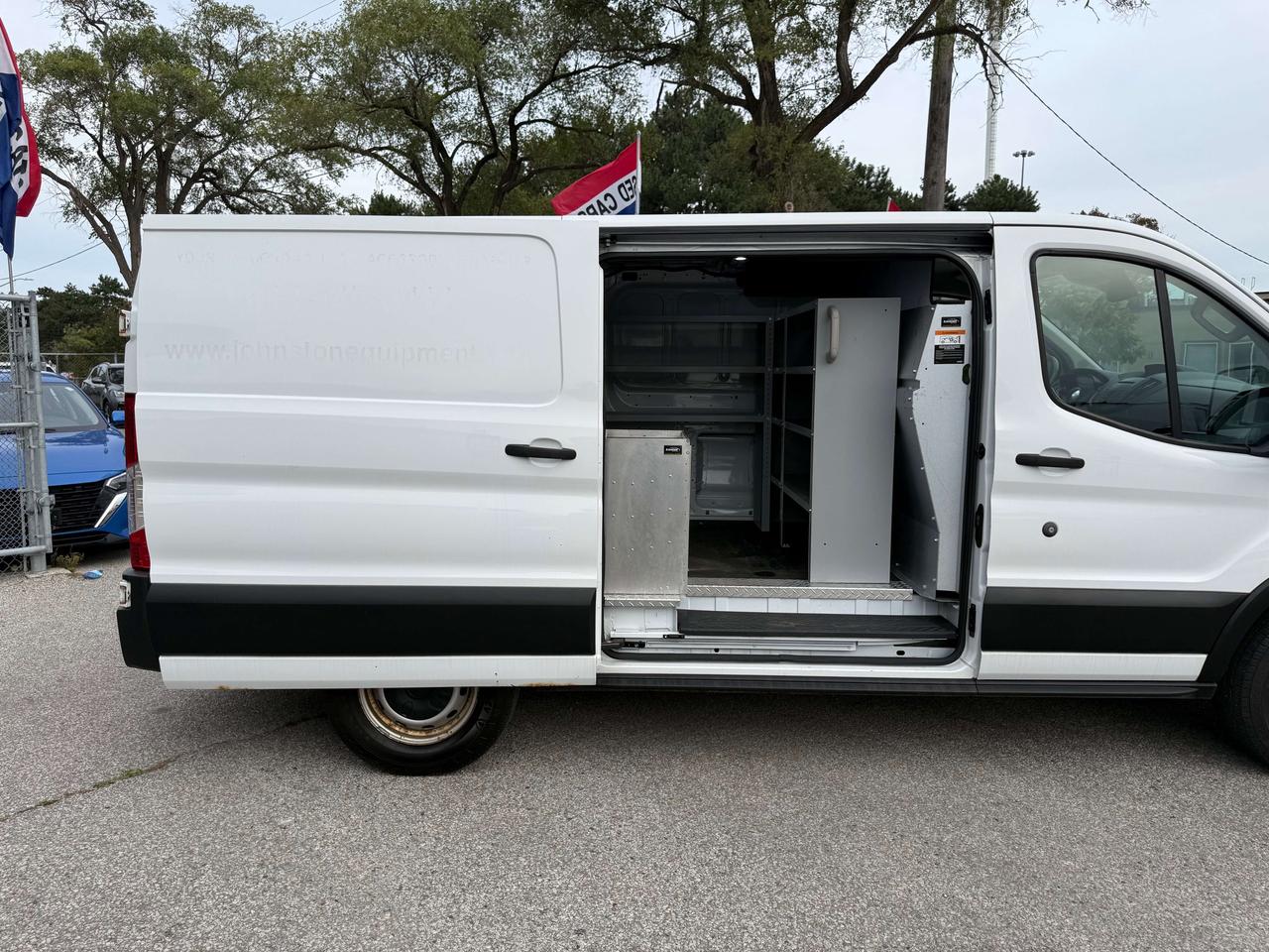 2019 Ford Transit Low Roof l T150 l RWD l 130" l Reverse Cam l V6 l Photo