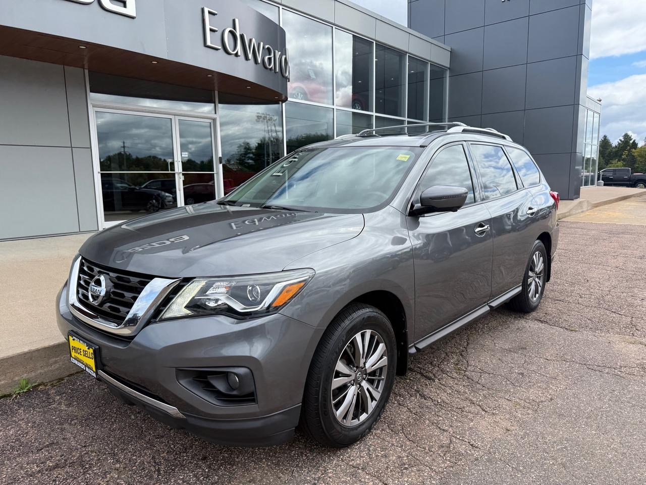 2019 Nissan Pathfinder SL Premium (CVT) 4dr 4x4 Photo3