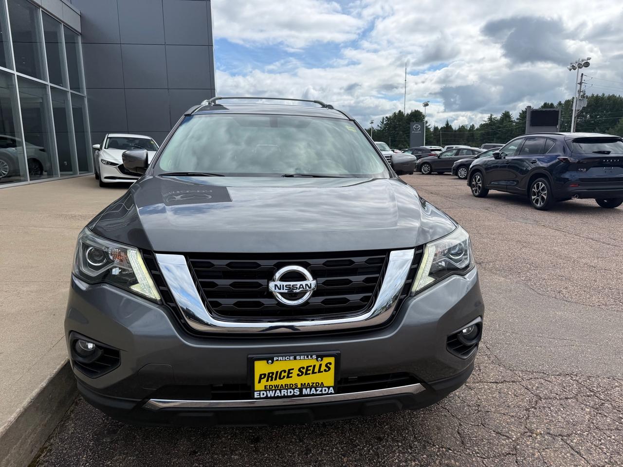 2019 Nissan Pathfinder SL Premium (CVT) 4dr 4x4 Photo
