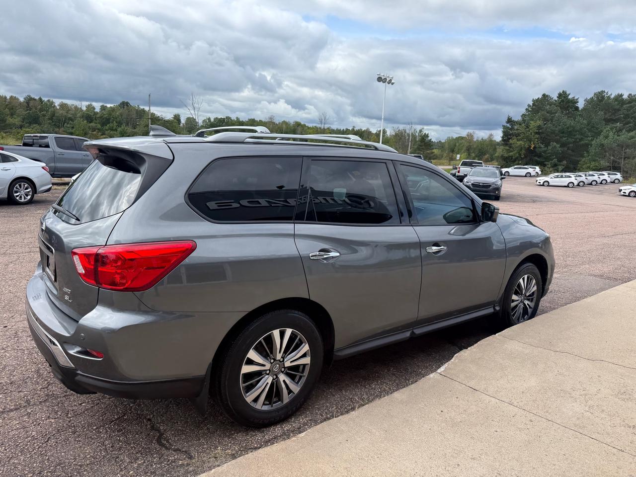 2019 Nissan Pathfinder SL Premium (CVT) 4dr 4x4 Photo