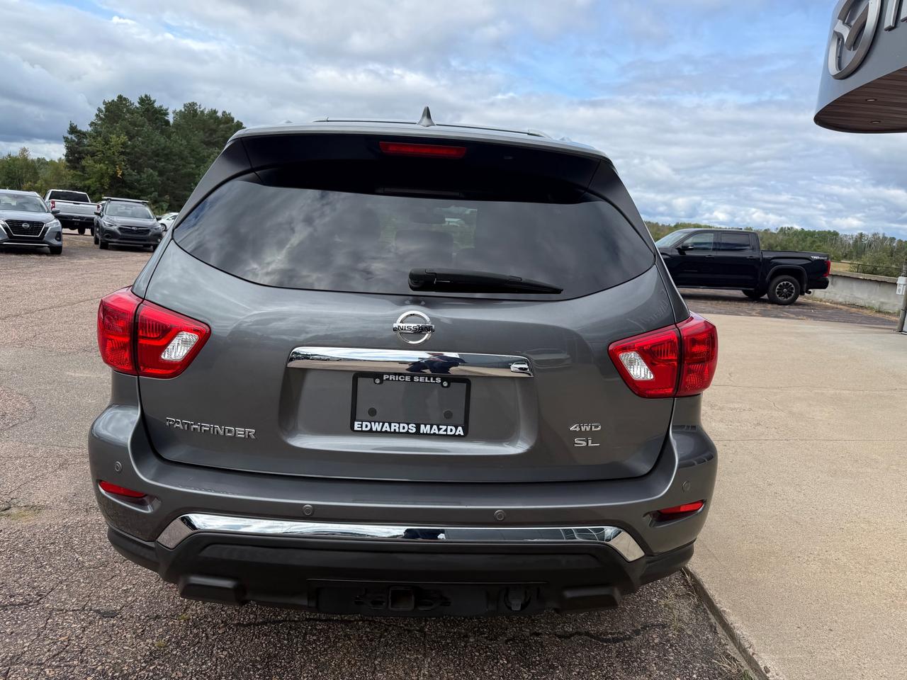 2019 Nissan Pathfinder SL Premium (CVT) 4dr 4x4 Photo