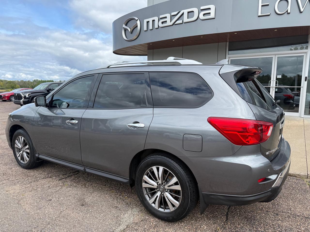 2019 Nissan Pathfinder SL Premium (CVT) 4dr 4x4 Photo