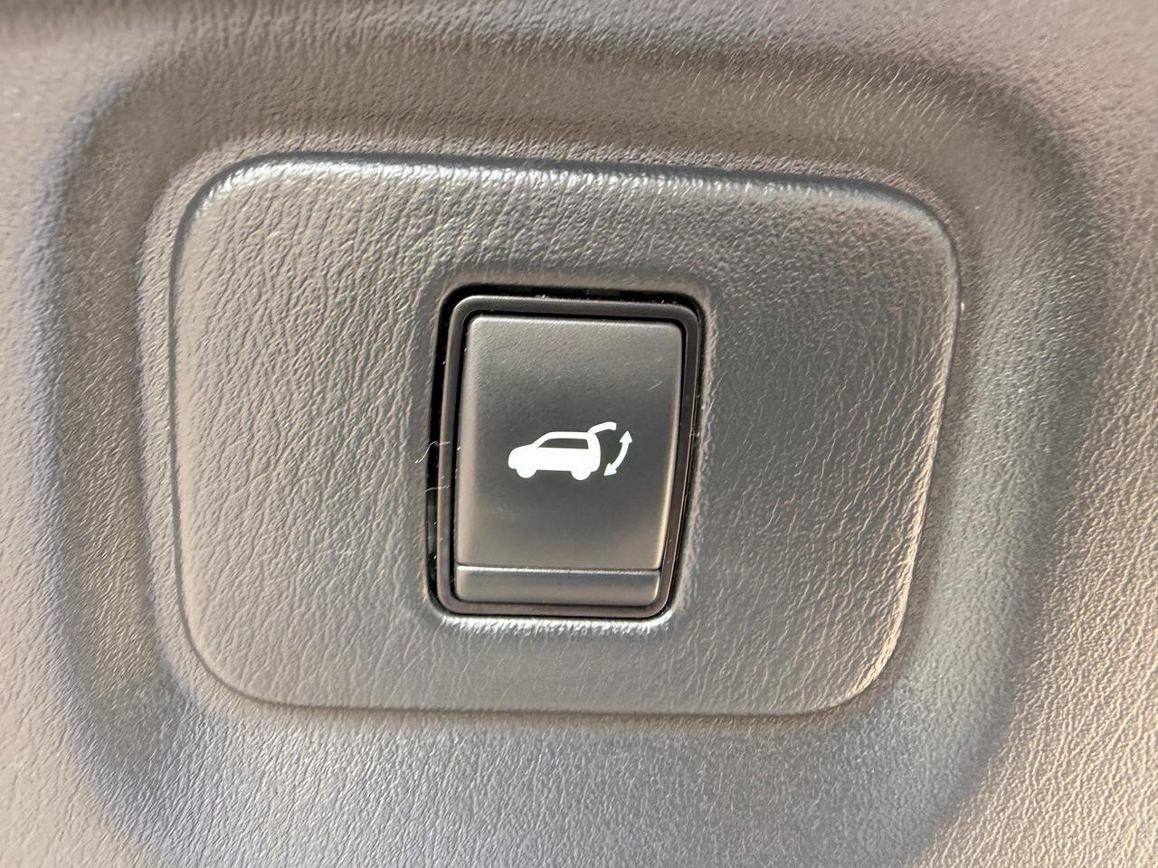 2019 Nissan Pathfinder SL Premium (CVT) 4dr 4x4 Photo