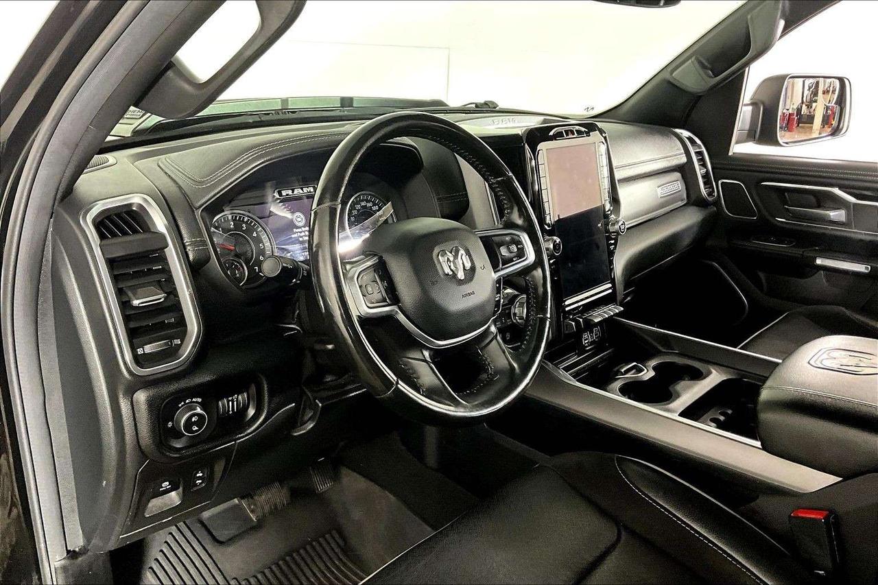 2022 RAM 1500 Laramie 4x4 Crew Cab 5'7 Box Photo
