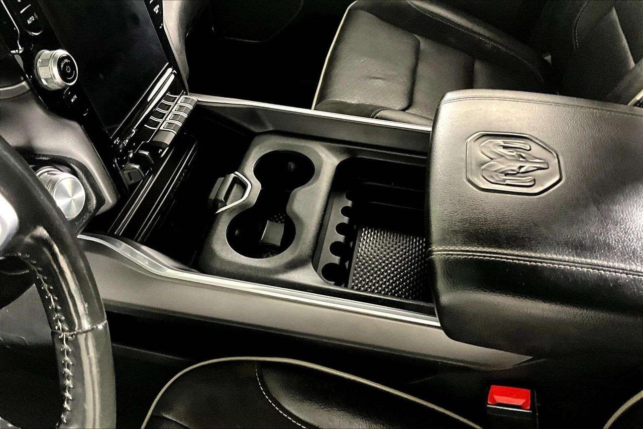 2022 RAM 1500 Laramie 4x4 Crew Cab 5'7 Box Photo