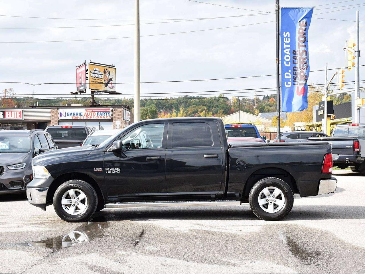 2017 RAM 1500 ST Crew Cab 4x4 ~HEMI ~Trailer Tow ~Alloy Wheels Photo