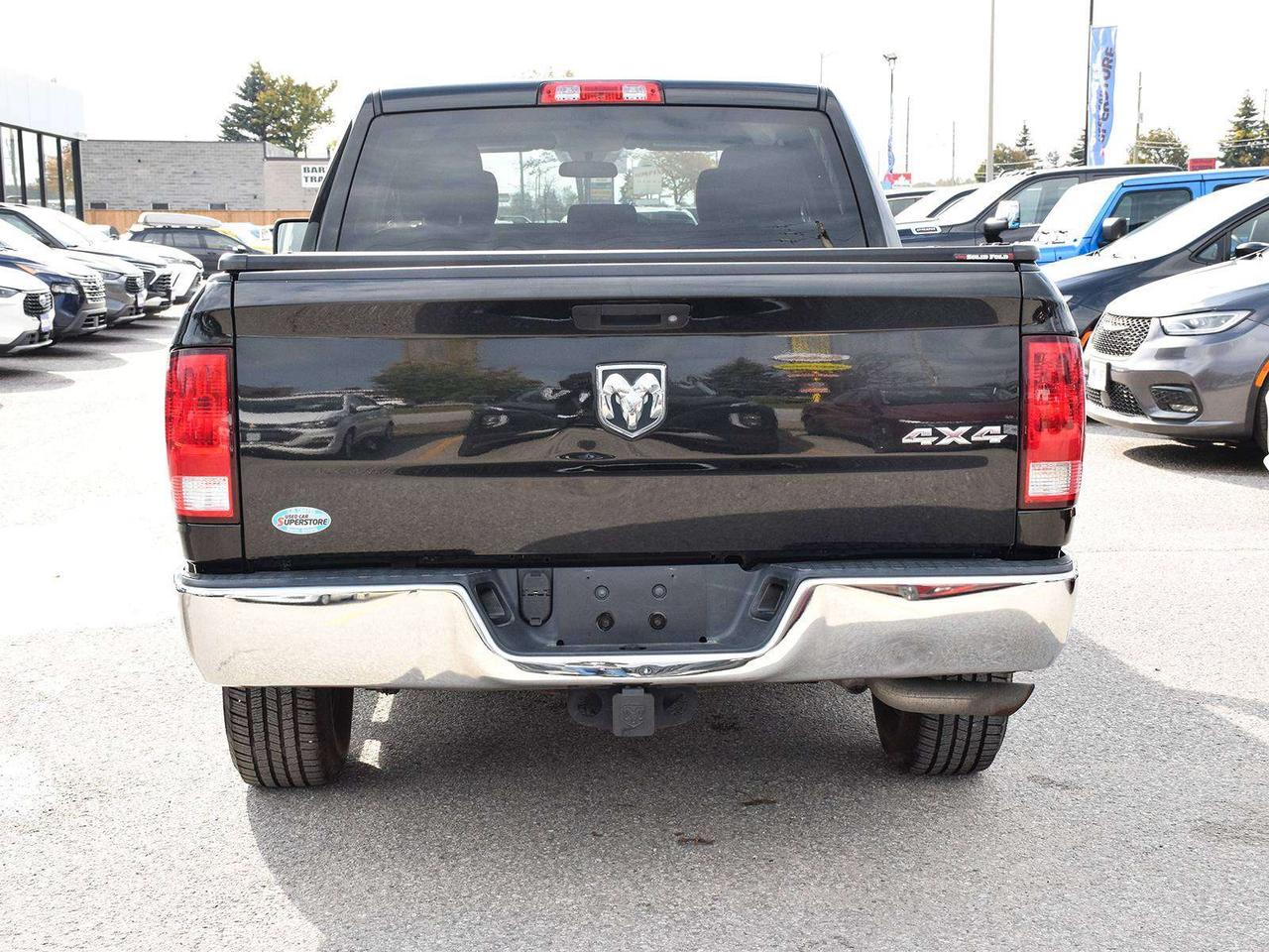 2017 RAM 1500 ST Crew Cab 4x4 ~HEMI ~Trailer Tow ~Alloy Wheels Photo4