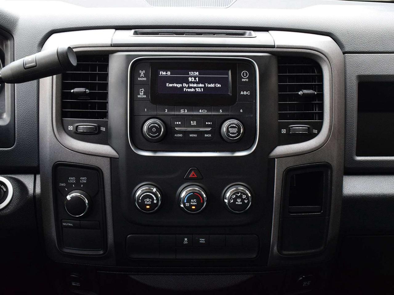 2017 RAM 1500 ST Crew Cab 4x4 ~HEMI ~Trailer Tow ~Alloy Wheels Photo