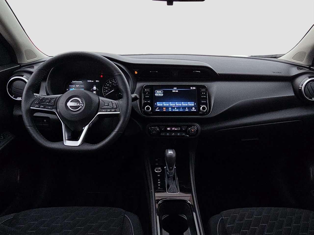 2024 Nissan Kicks SV Photo