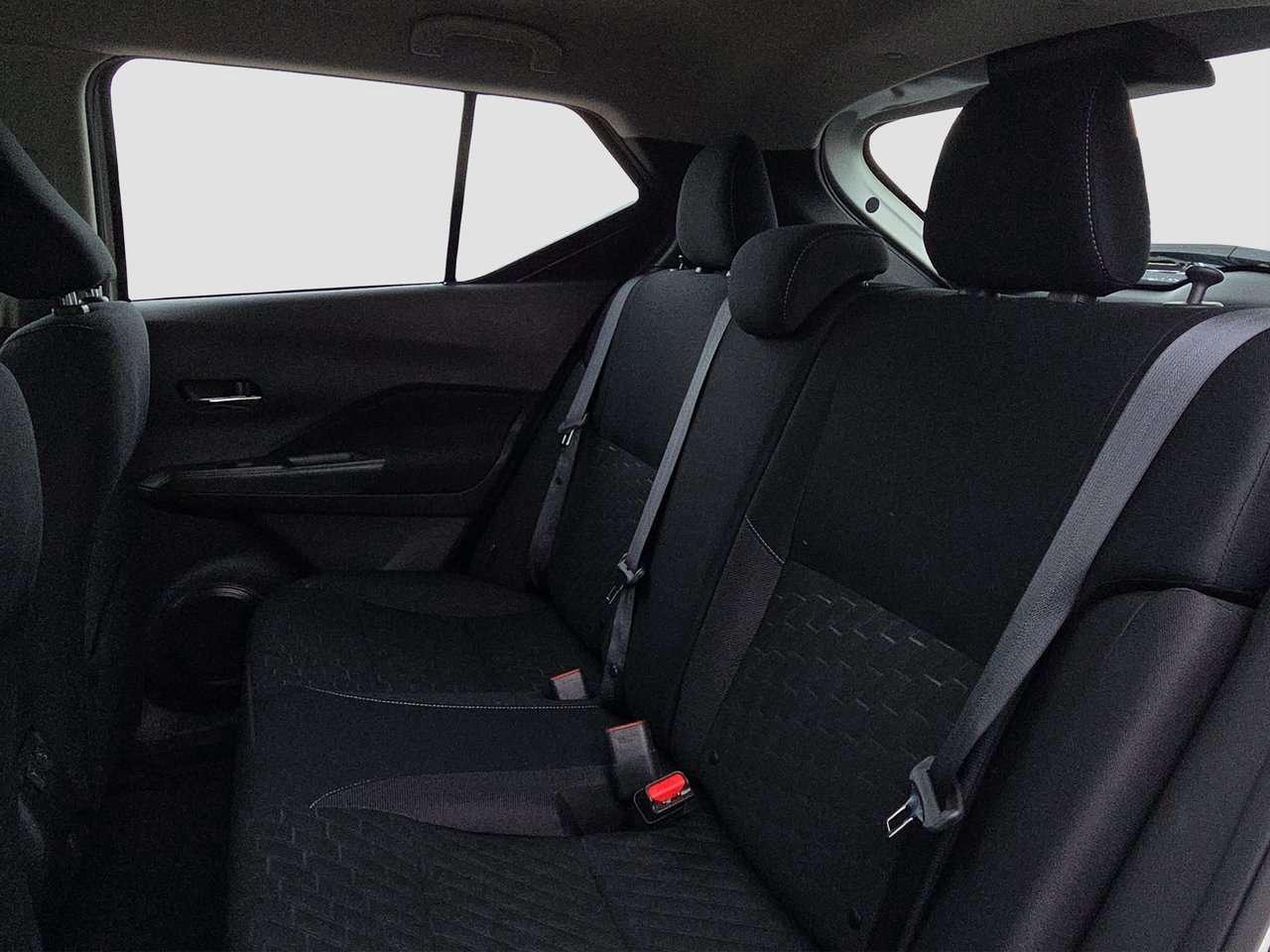 2024 Nissan Kicks SV Photo
