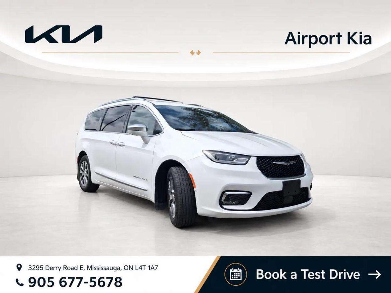 2024 Chrysler Pacifica Pinnacle 2WD Photo