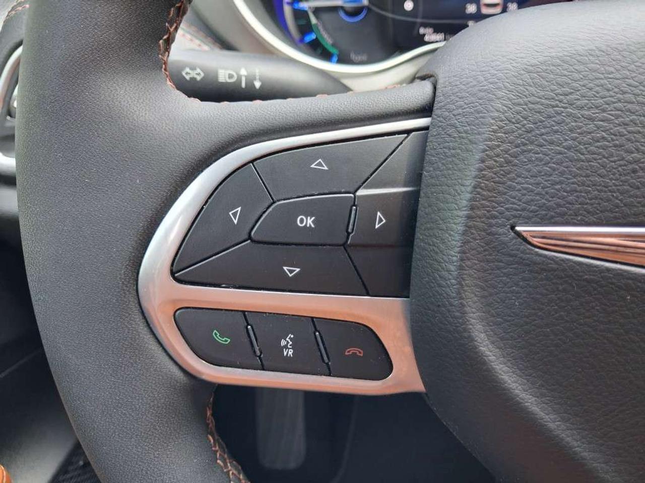 2024 Chrysler Pacifica Pinnacle 2WD Photo