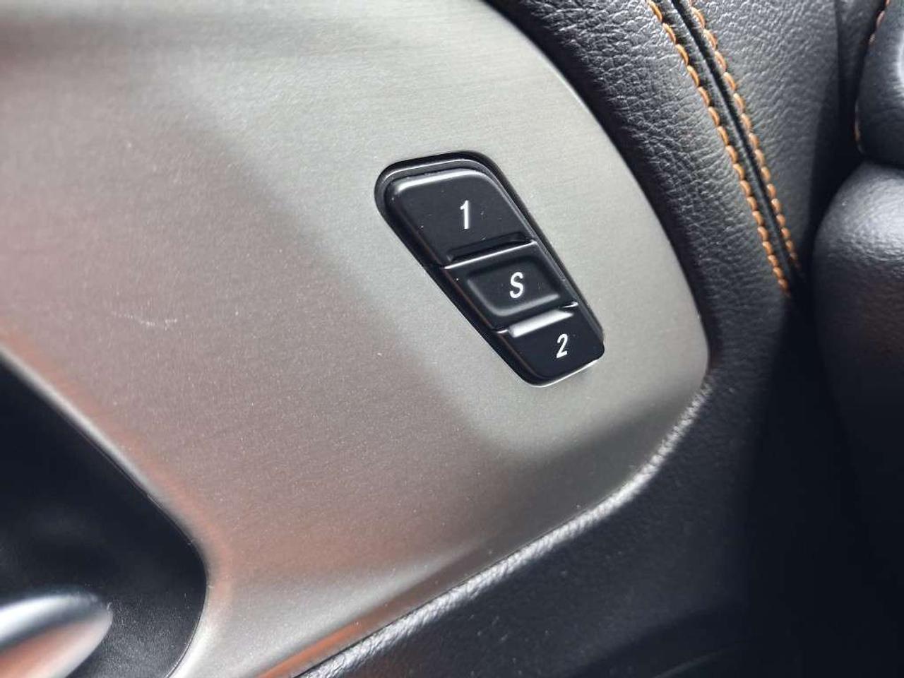 2024 Chrysler Pacifica Pinnacle 2WD Photo