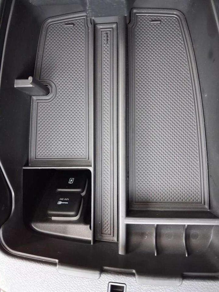 2024 Chrysler Pacifica Pinnacle 2WD Photo