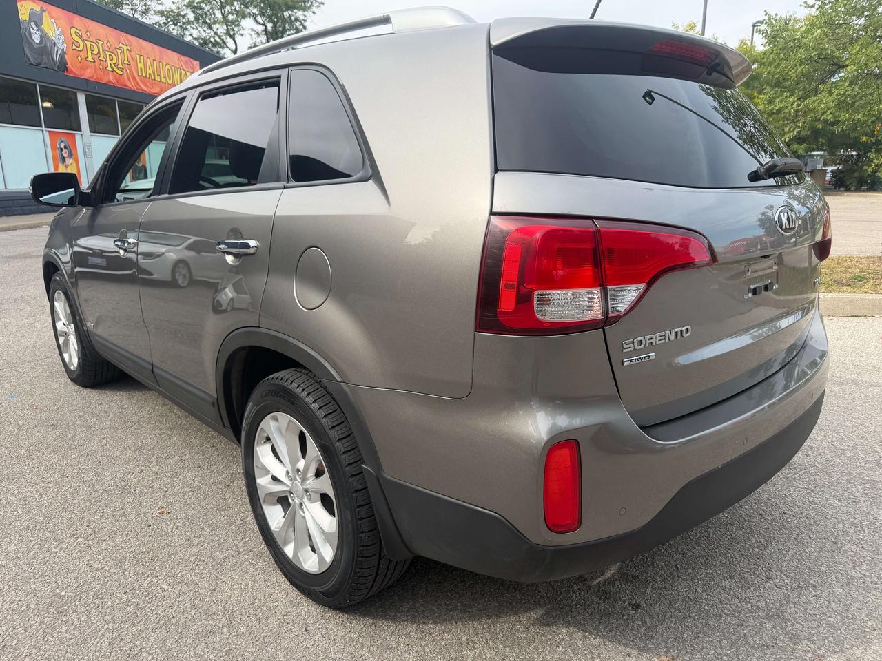 2015 Kia Sorento EX !!! YES ONLY 42992 KMS !!! ONE OWNER !! MINT !! Photo2