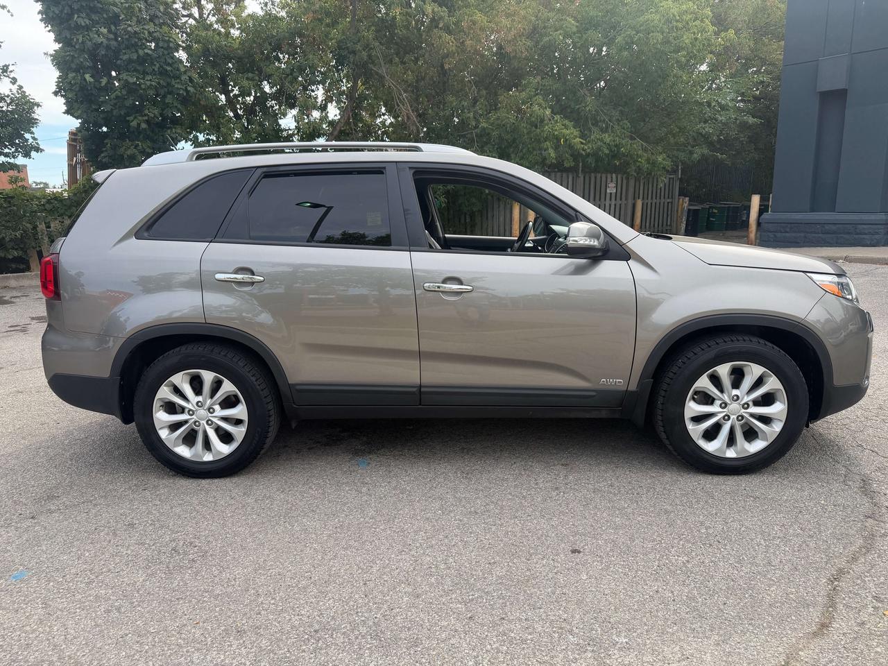 2015 Kia Sorento EX !!! YES ONLY 42992 KMS !!! ONE OWNER !! MINT !! Photo
