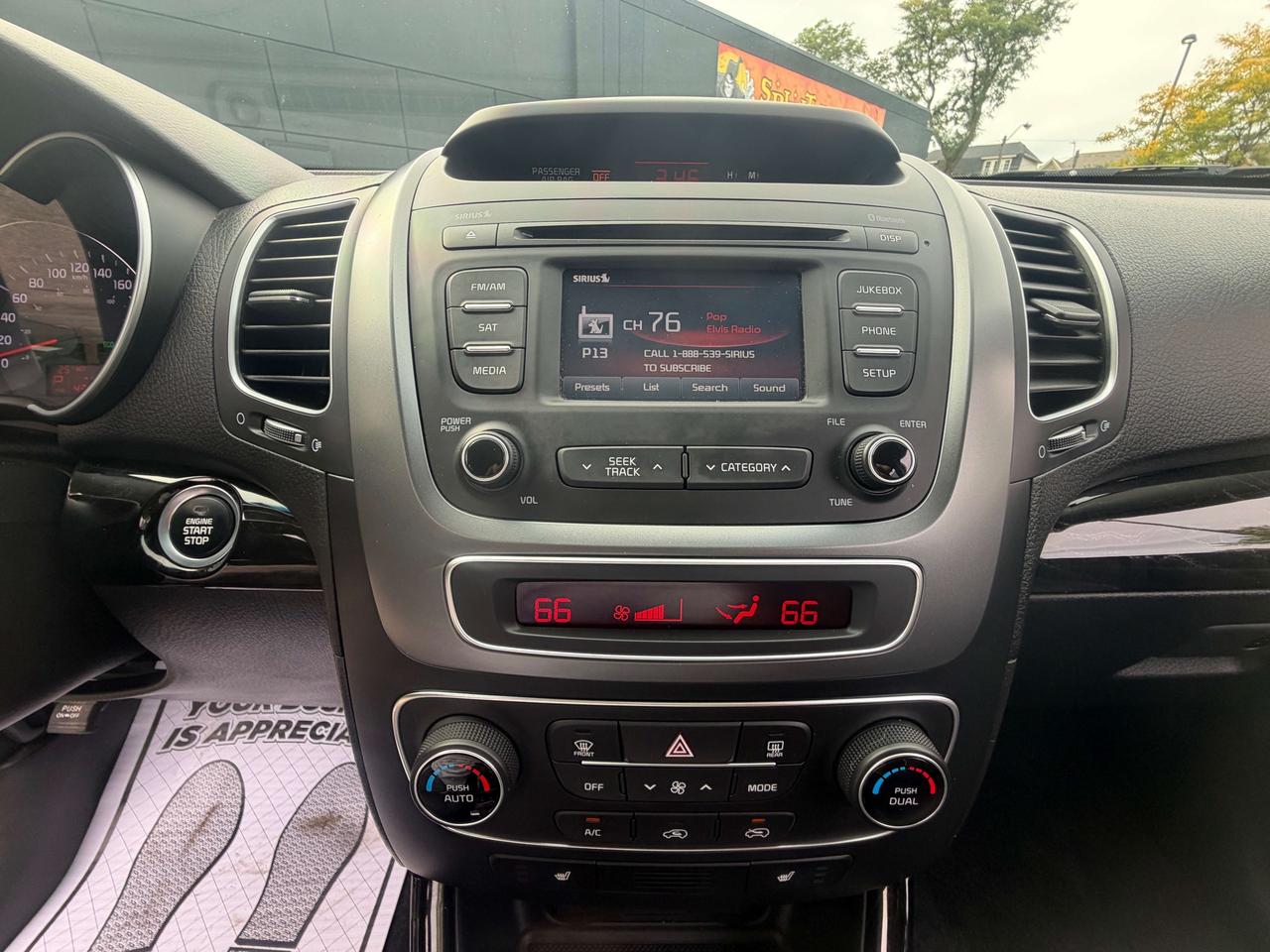 2015 Kia Sorento EX !!! YES ONLY 42992 KMS !!! ONE OWNER !! MINT !! Photo