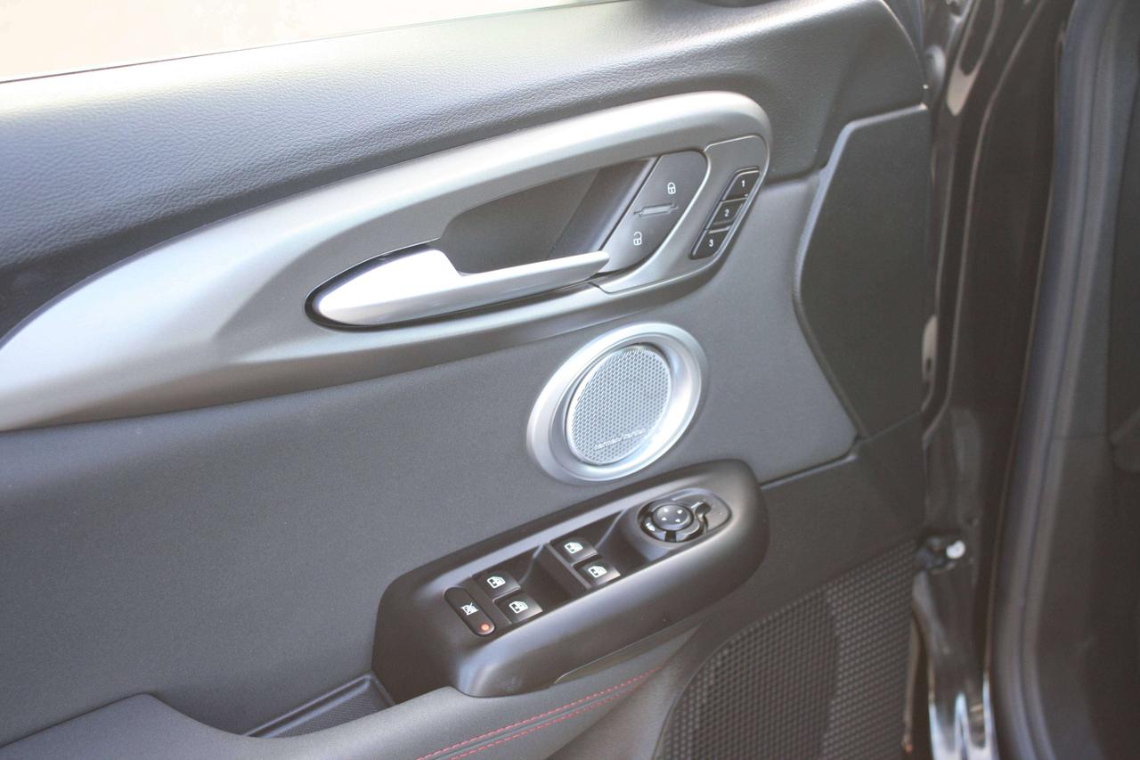 2024 Dodge Hornet R/T Plus / Leather / Sunroof / Harman Kardon Photo