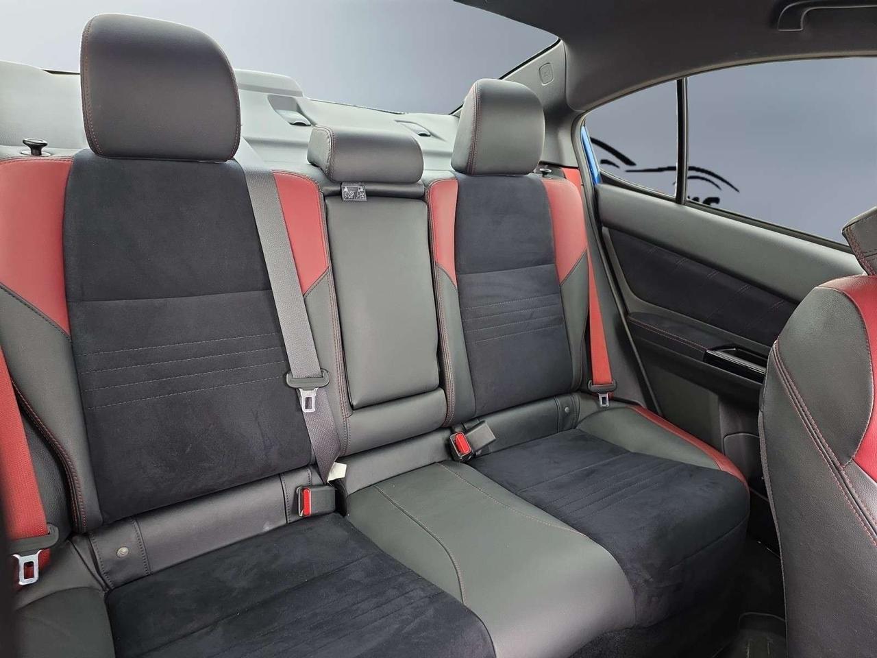 2018 Subaru WRX STI Manual * VERY LOW KM / CAMERA / HEATED SEATS / ALLOYS Photo