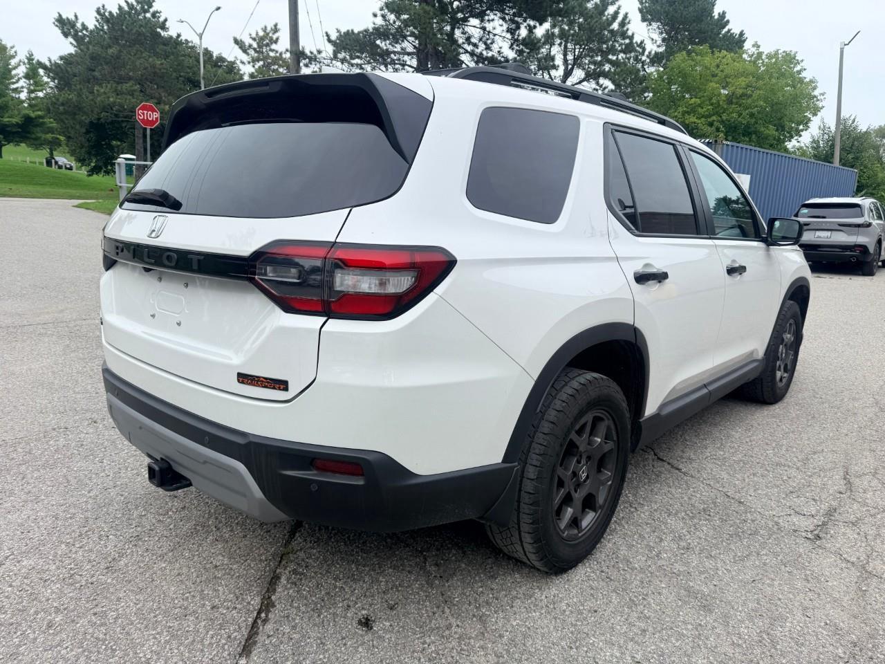 2023 Honda Pilot TrailSport 4dr All-Wheel Drive Photo
