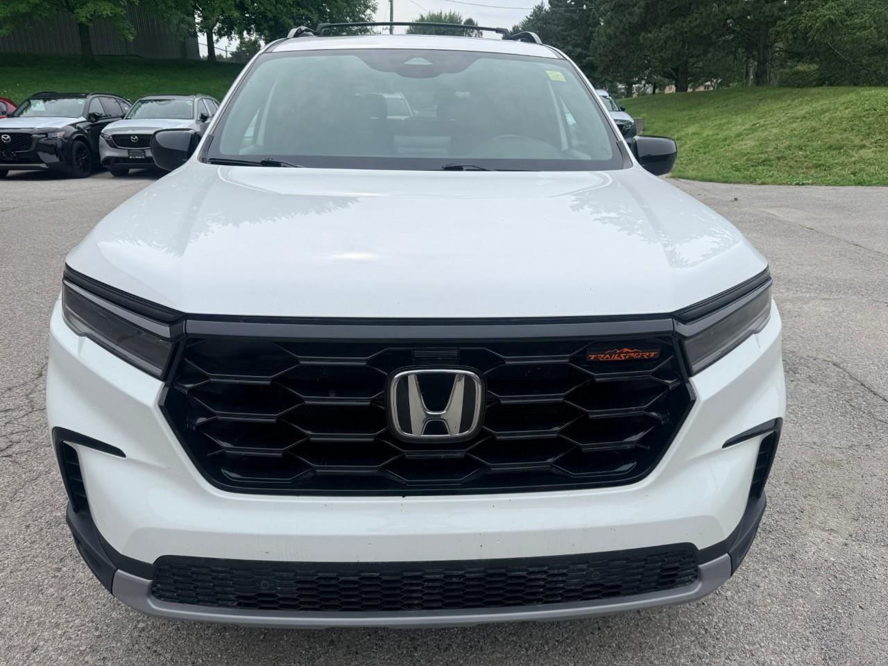 2023 Honda Pilot TrailSport 4dr All-Wheel Drive Photo