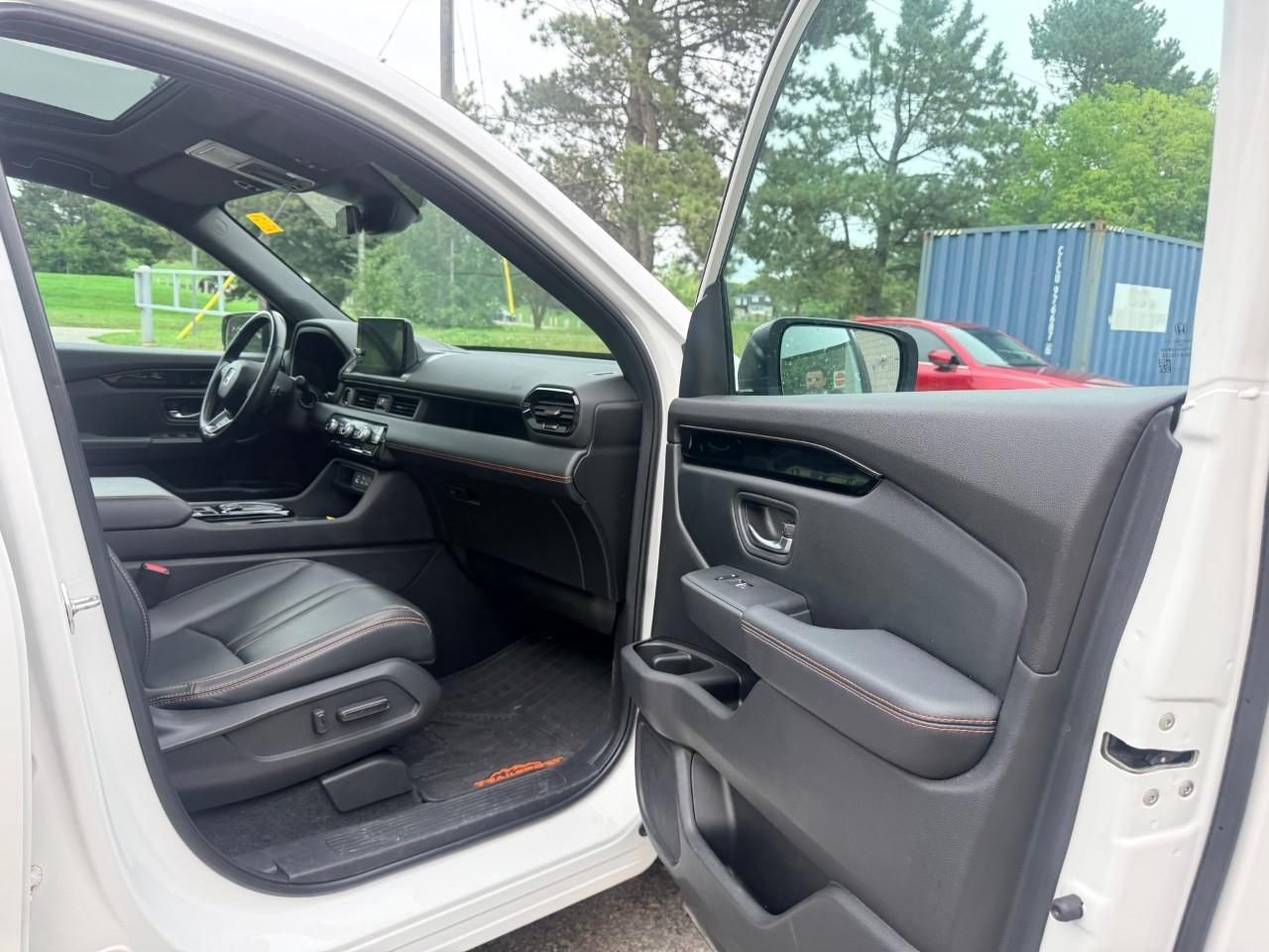 2023 Honda Pilot TrailSport 4dr All-Wheel Drive Photo